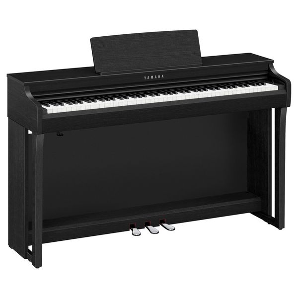 Yamaha CLP-825