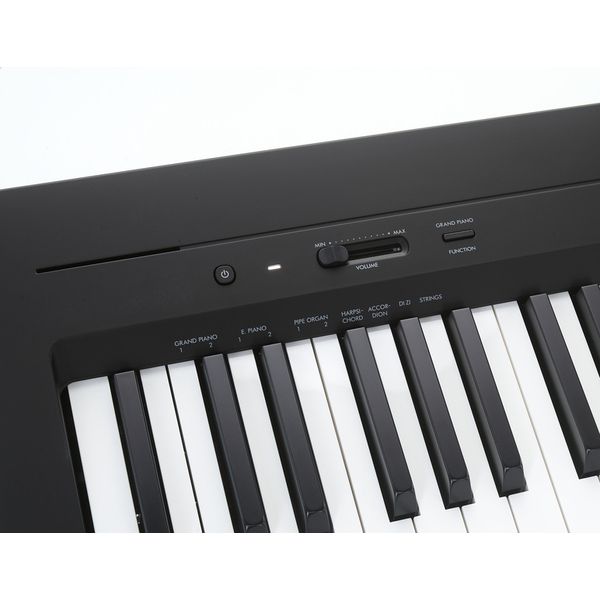 Yamaha P-145