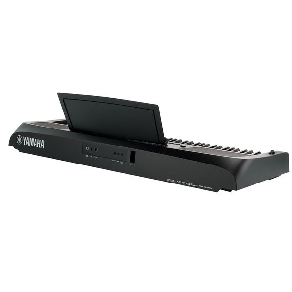 Yamaha DGX-670 Yamaha DGX-670