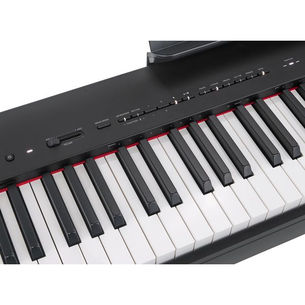 Yamaha P-225 B Yamaha P-225 B
