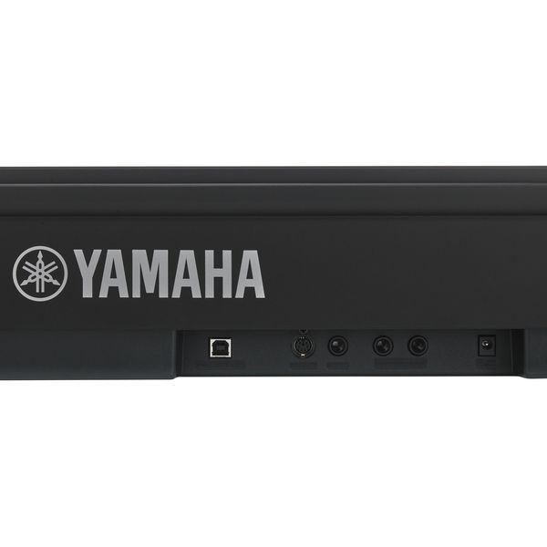 Yamaha P-225 B Yamaha P-225 B